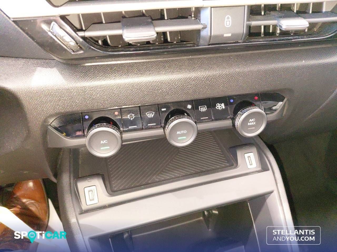 Citroën C4  Hybrid 145 ë-DCS6 Plus - Foto 16