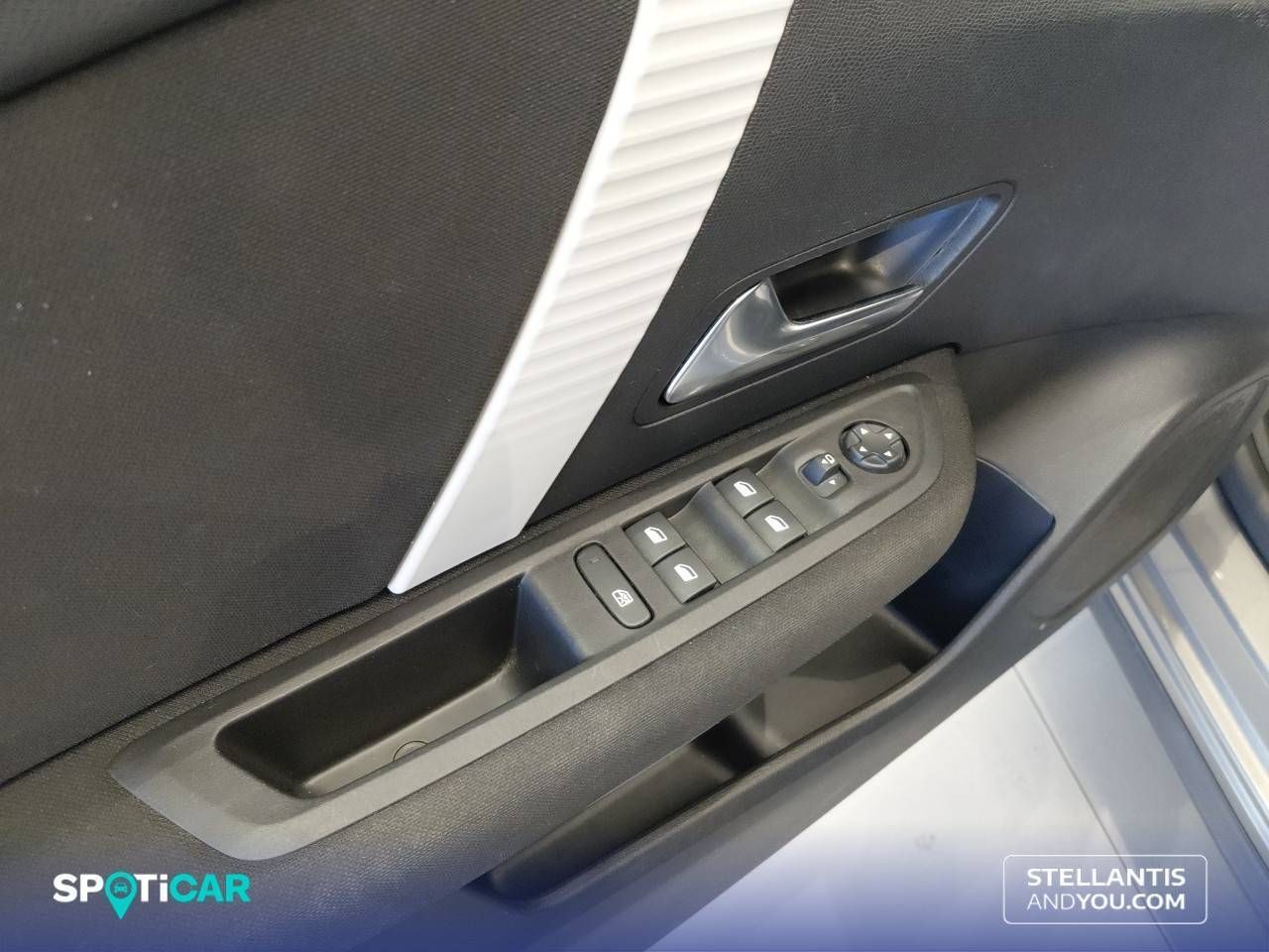 Citroën C4  Hybrid 145 ë-DCS6 Plus - Foto 13
