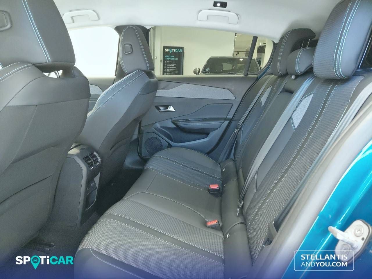 Peugeot 308  5P  PureTech 130 S&S MAN Allure - Foto 11