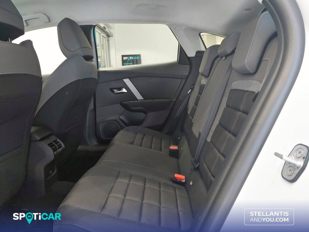 Citroën C4  Hybrid 145 ë-DCS6 Business Edition - Foto 11