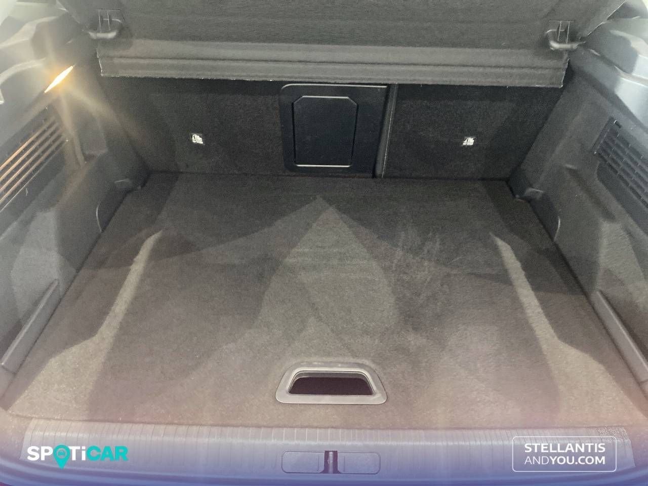 Citroën C4  Hybrid 145 ë-DCS6 Max - Foto 7