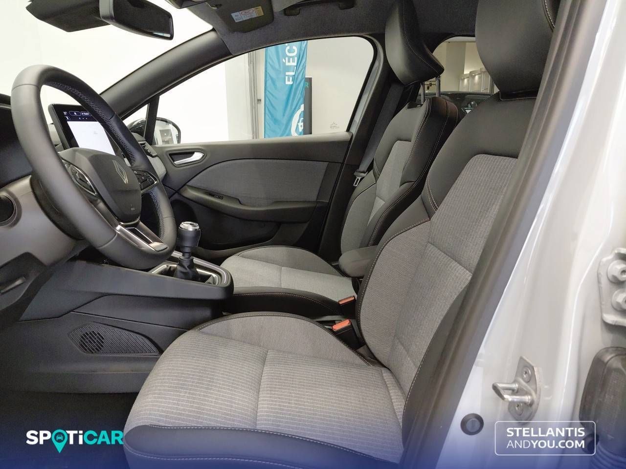 Renault Clio   TCe 90 (67kw) Techno - Foto 10