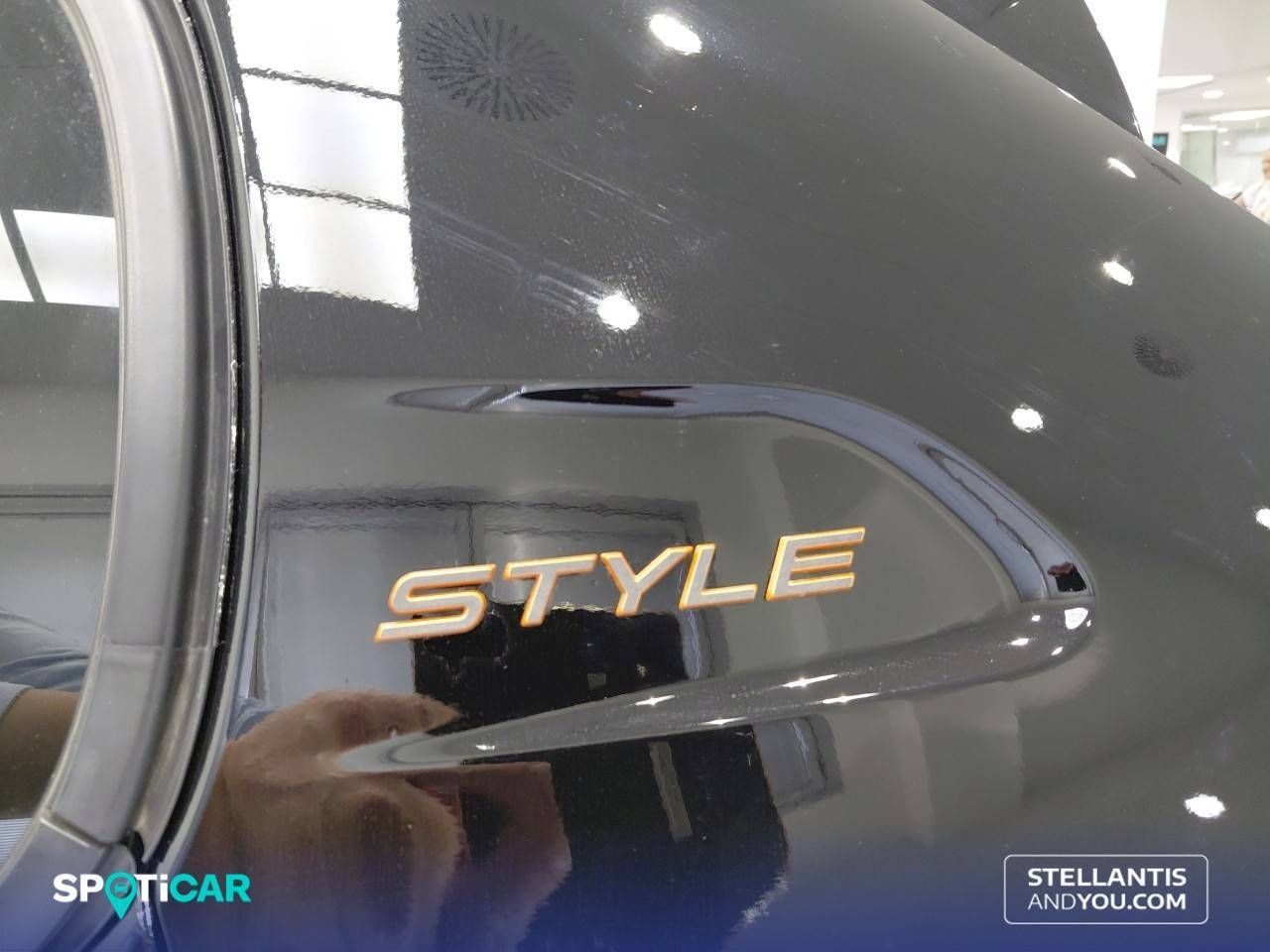 Peugeot 208   Gasolina 100 S&S 6 Vel MAN Style - Foto 26