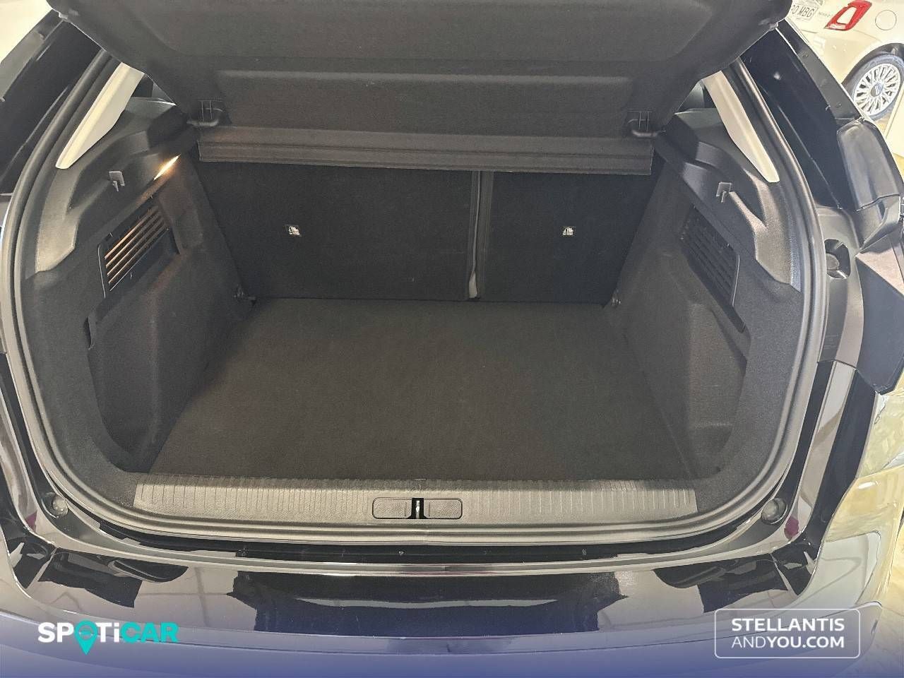 Citroën C4  Hybrid 136 e-DCS6 Plus - Foto 7
