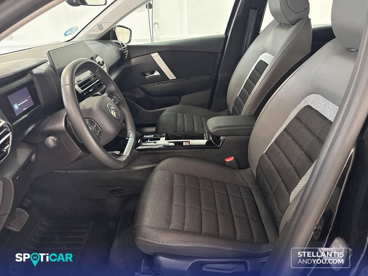 Citroën C4  Hybrid 136 e-DCS6 Plus - Foto 10