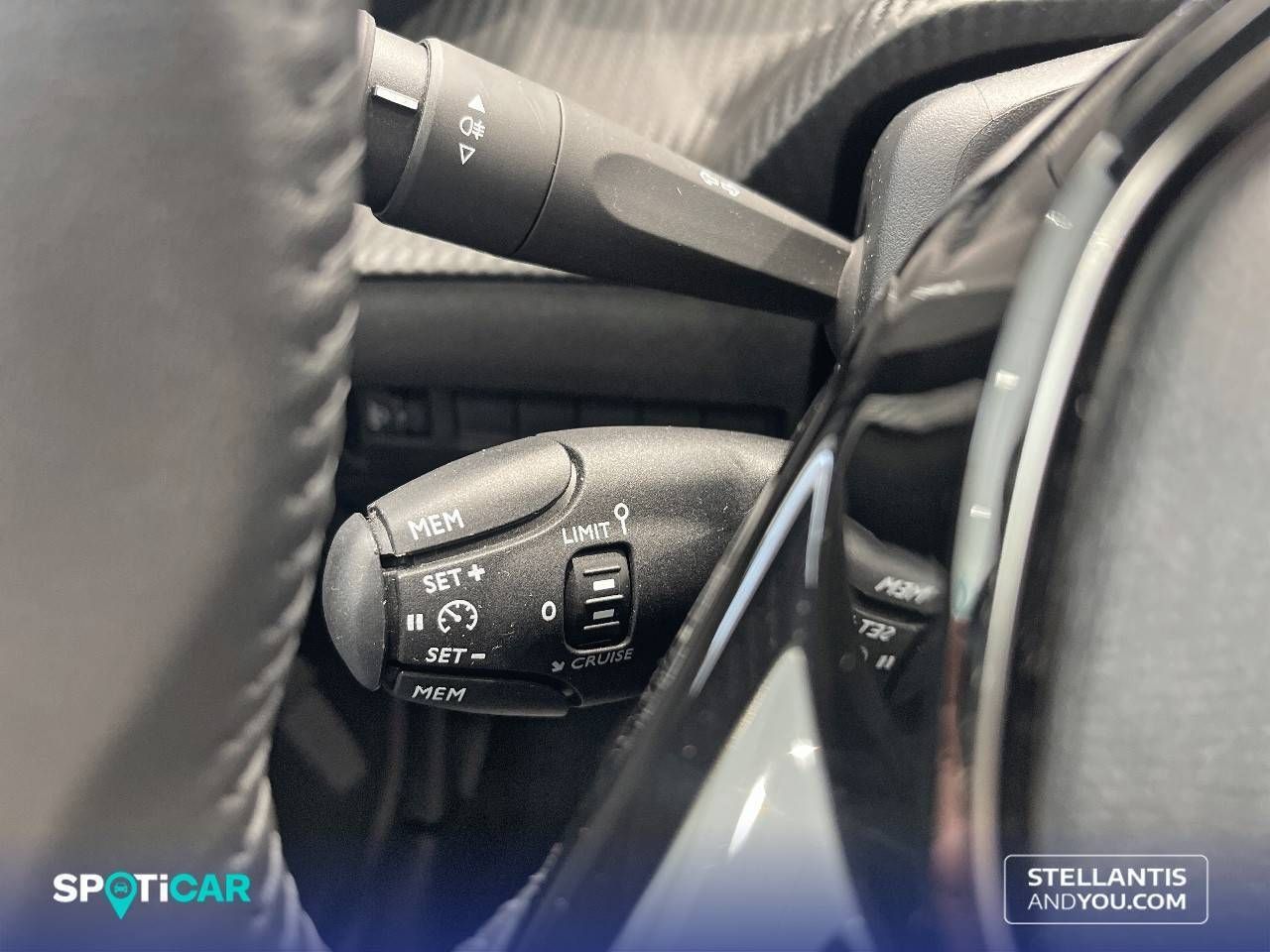 Peugeot 2008   Gasolina 100 S&S 6 Vel. MAN Allure - Foto 15