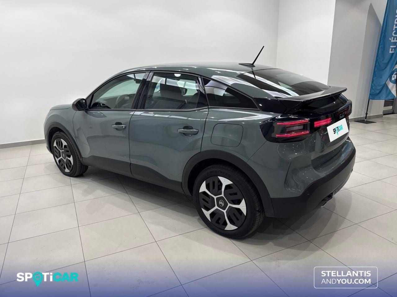 Citroën C4  Hybrid 136 e-DCS6 Plus - Foto 8
