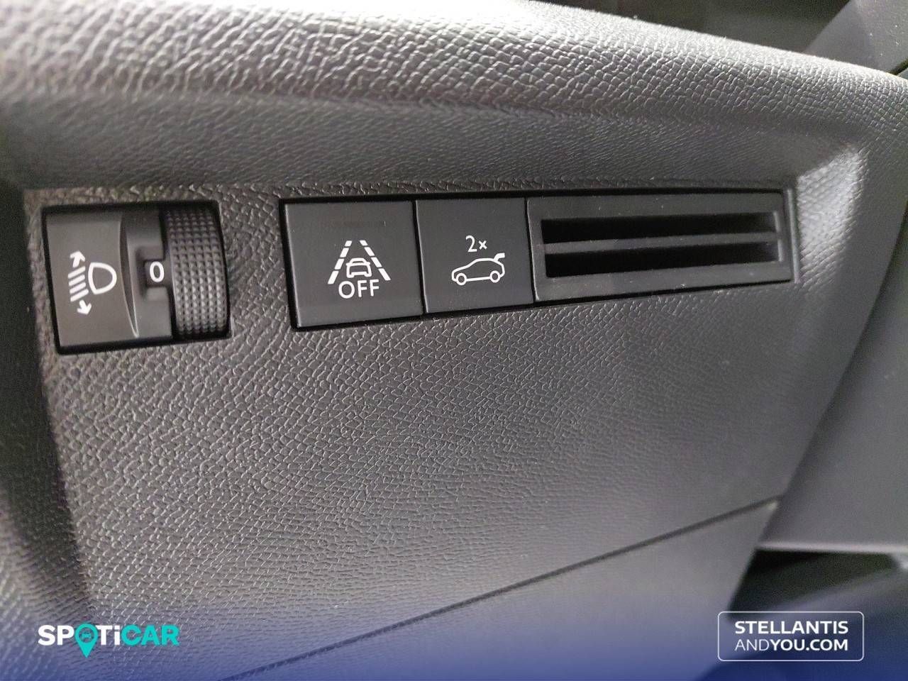 Citroën C4 X  PureTech 100 S&S 6v Feel - Foto 16