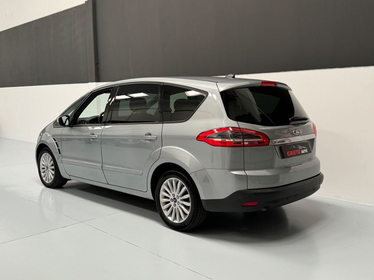 Ford S Max 2.0 TDCi 140cv Trend - foto 3