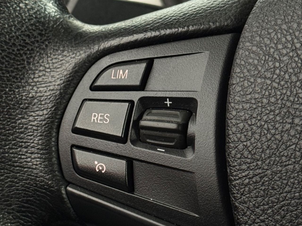 BMW Serie 3 318d Touring - foto 21