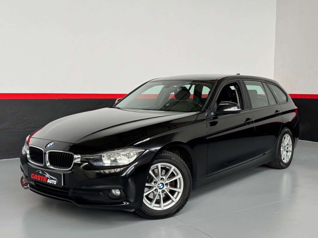 BMW Serie 3 318d Touring
