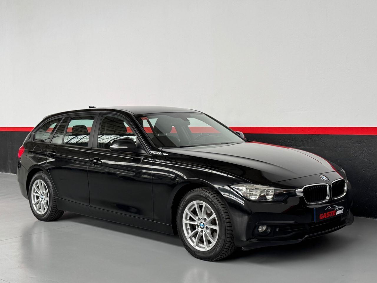 BMW Serie 3 318d Touring - foto 7