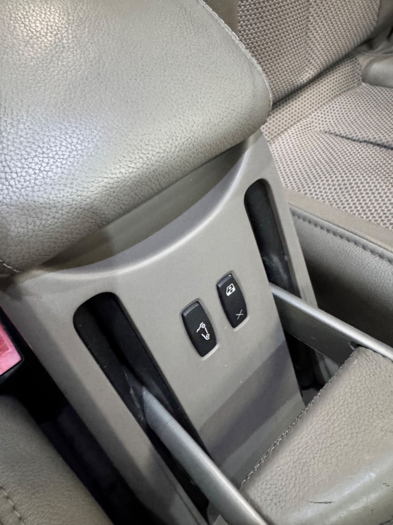 Renault Megane COUPECABR. LUXE DYNAMIQUE 1.9DCI - foto 17