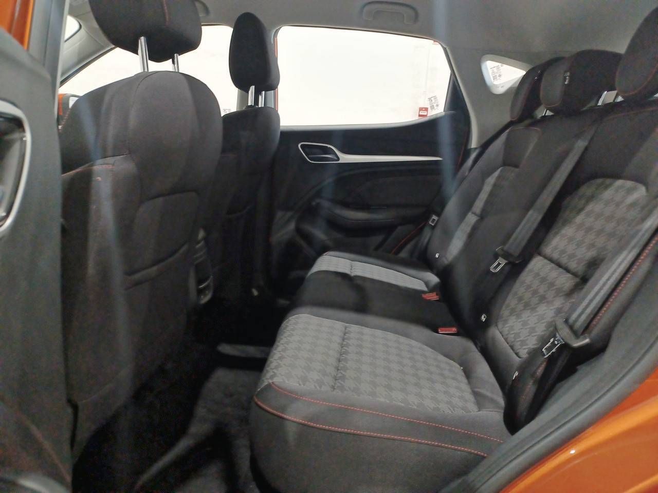 MG ZS  1.5 Comfort - Foto 11