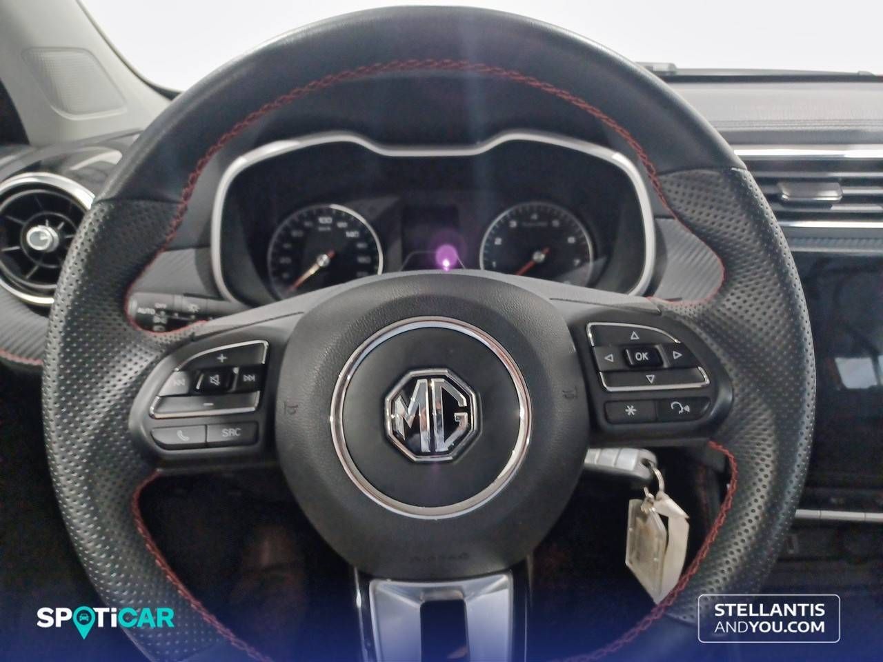 MG ZS  1.5 Comfort - Foto 15