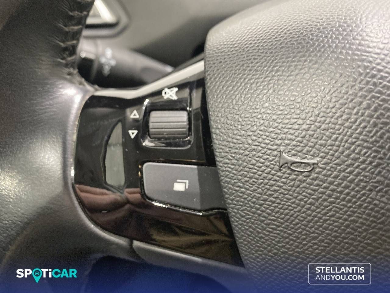 Peugeot 308  5p  BlueHDi 130 S&S Active Pack - Foto 24