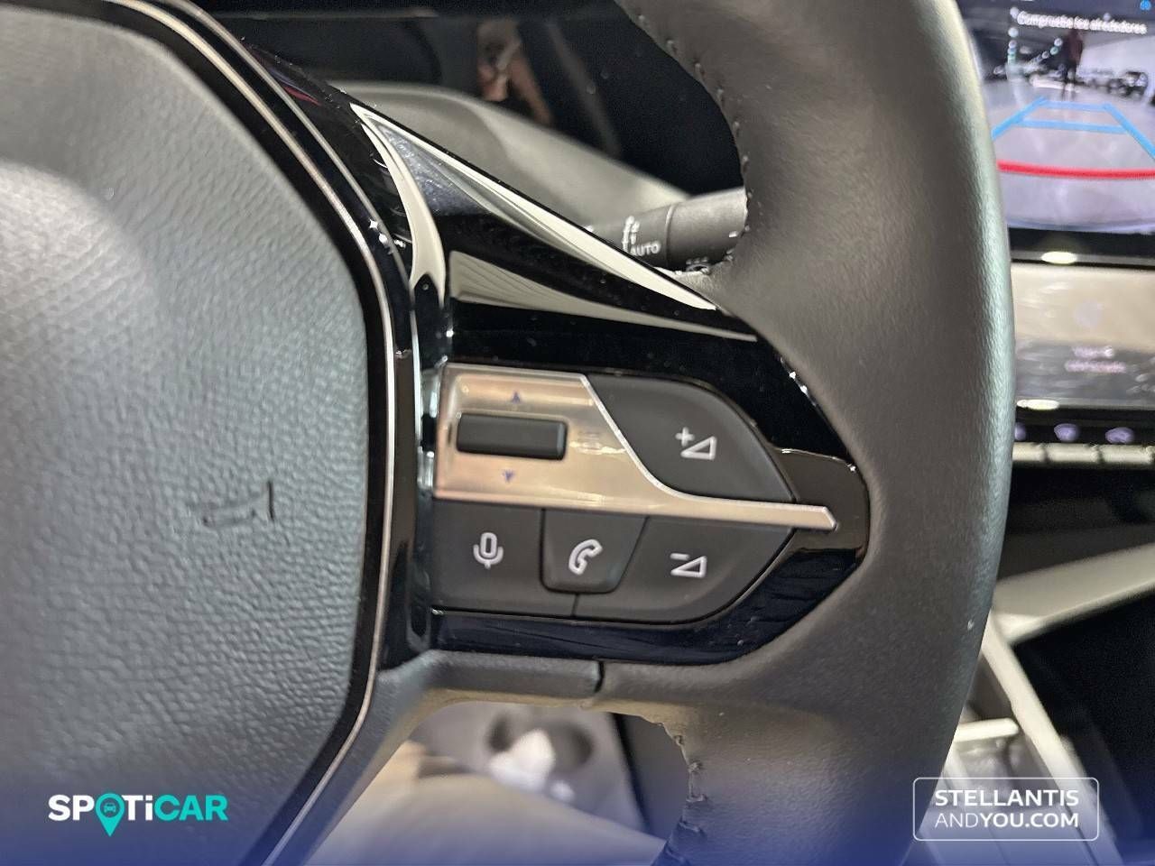 Peugeot 308  5P  Eléctrico 115kW (156CV) First Edition - Foto 18