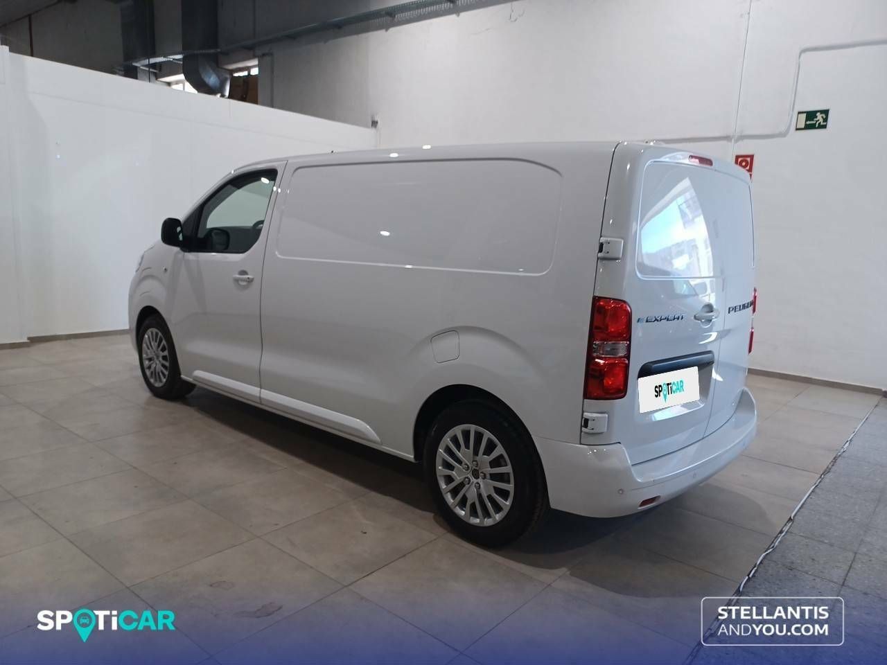 Peugeot Expert eExpert 3 eExpert Furgón 100kW Batería 75kWh Std - - Foto 8