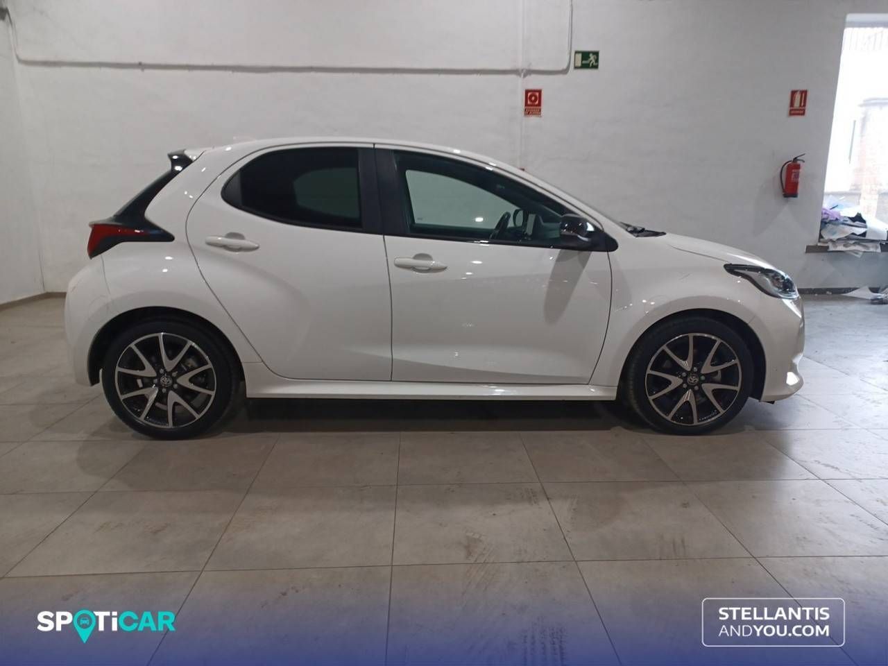 Toyota Yaris  1.5 120H Style - Foto 5