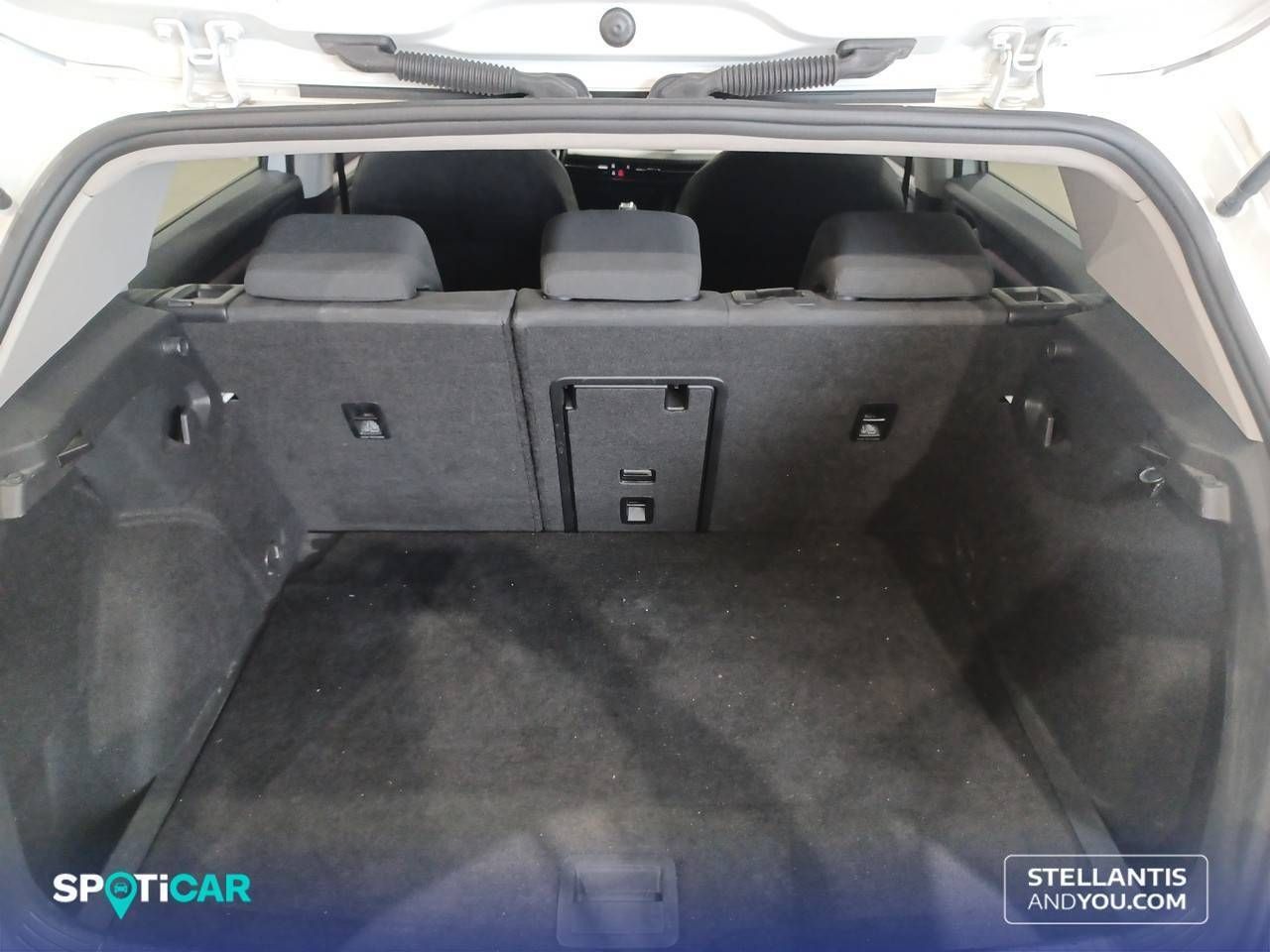 Volkswagen Golf   1.0 TSI 81kW (110CV) Life - Foto 7