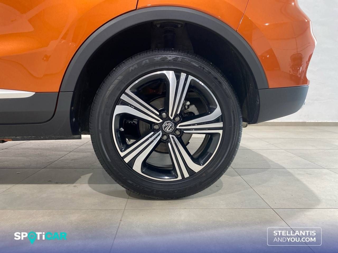 MG ZS  1.5 Comfort - Foto 12