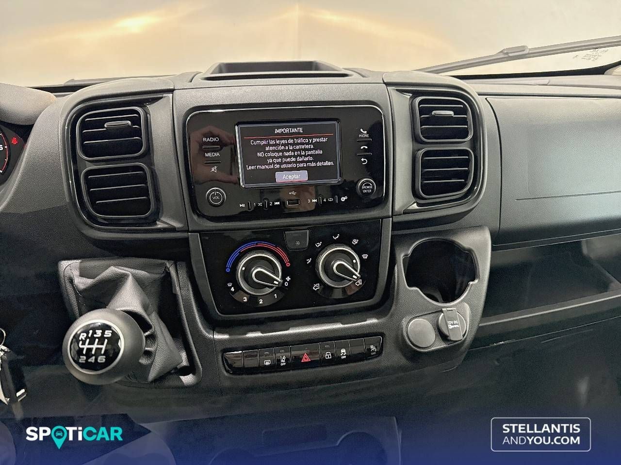 Citroën Jumper  3.5 L2 H2 BHDI 103kW (140CV) S&S 6 V. M - - Foto 15