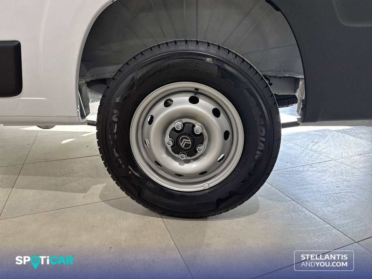 Citroën Jumper  3.5 L2 H2 BHDI 103kW (140CV) S&S 6 V. M - - Foto 12