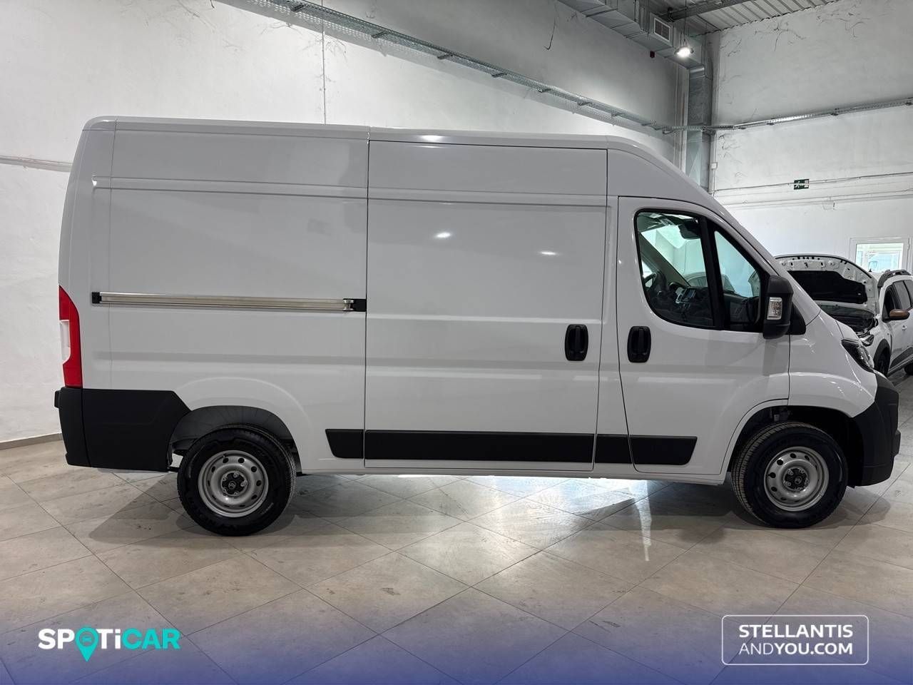 Citroën Jumper  3.5 L2 H2 BHDI 103kW (140CV) S&S 6 V. M - - Foto 5