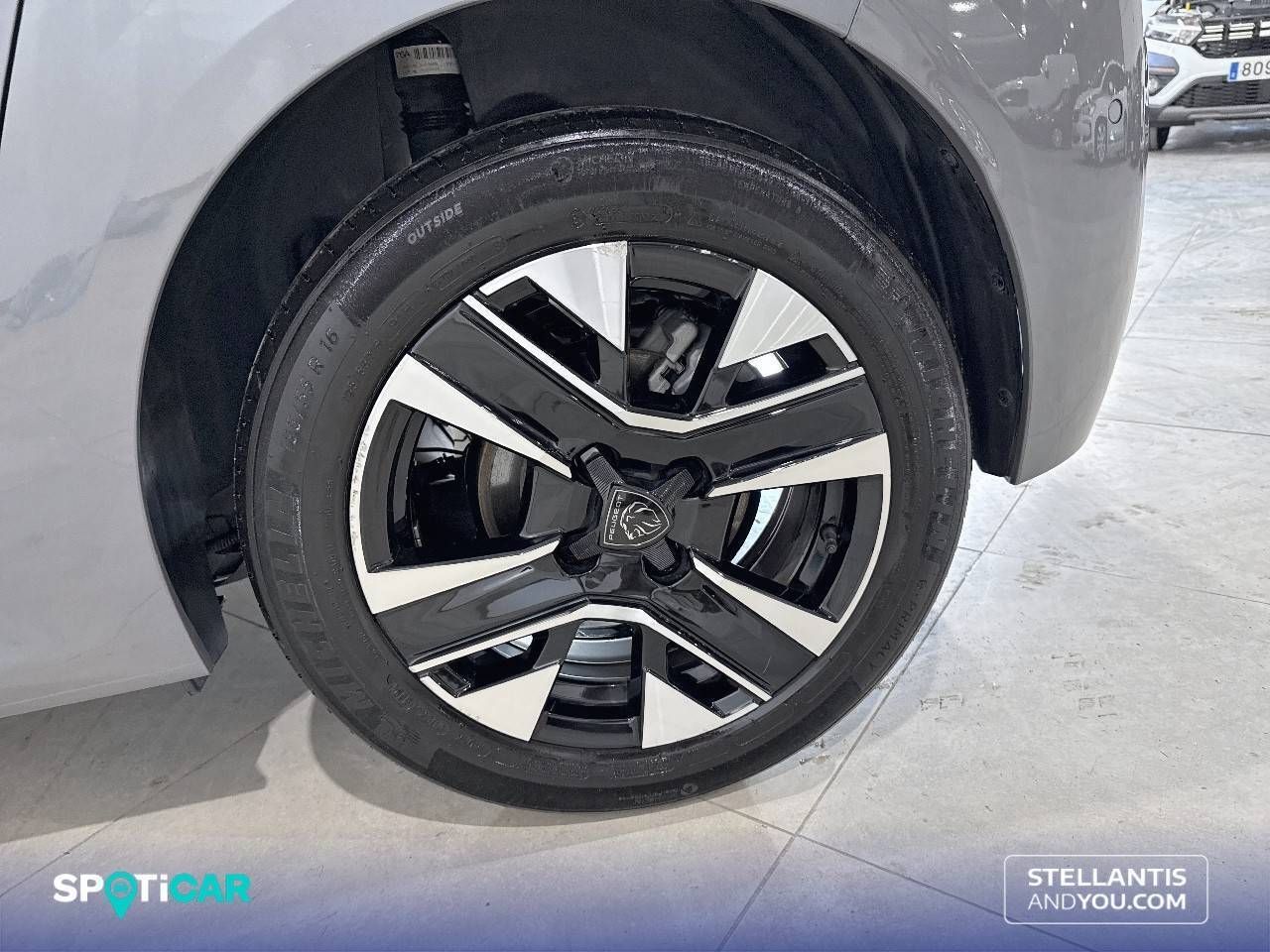 Peugeot 208   HYBRID 136 eDCS6 Allure - Foto 12