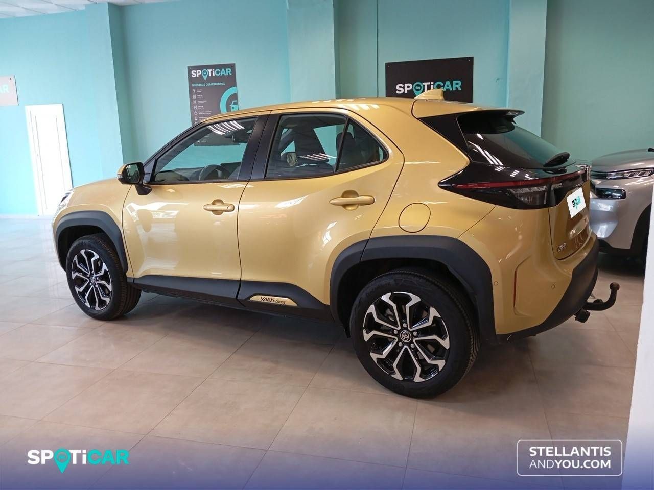 Toyota Yaris Cross  1.5 120H Active Tech - Foto 8