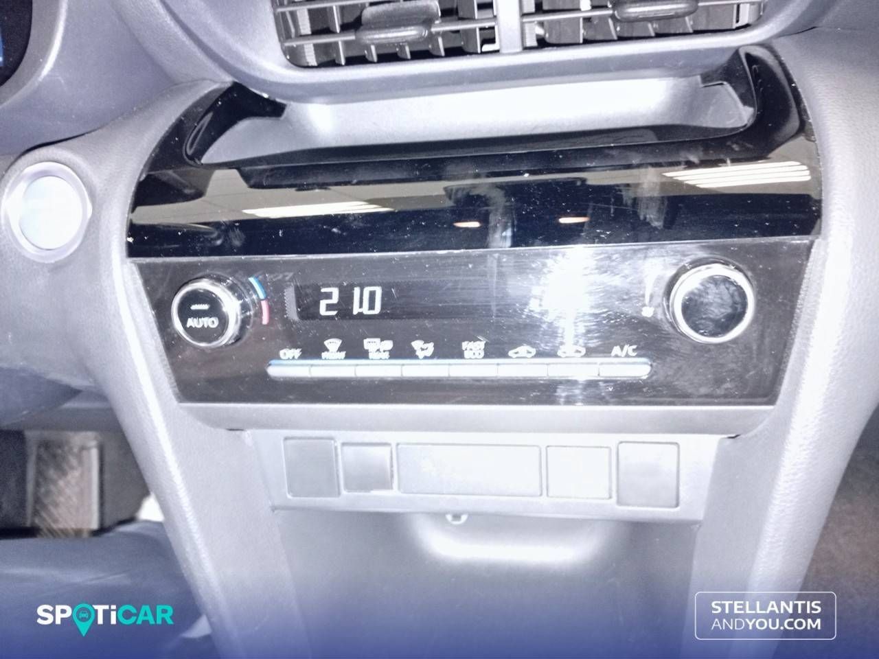 Toyota Yaris Cross  1.5 120H Active Tech - Foto 15