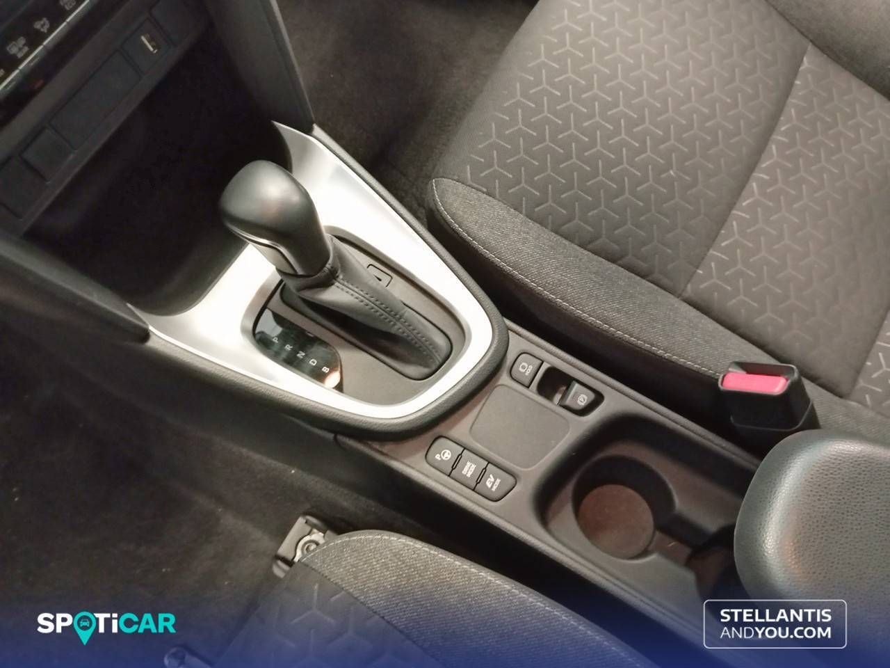 Toyota Yaris Cross  1.5 120H Active Tech - Foto 20