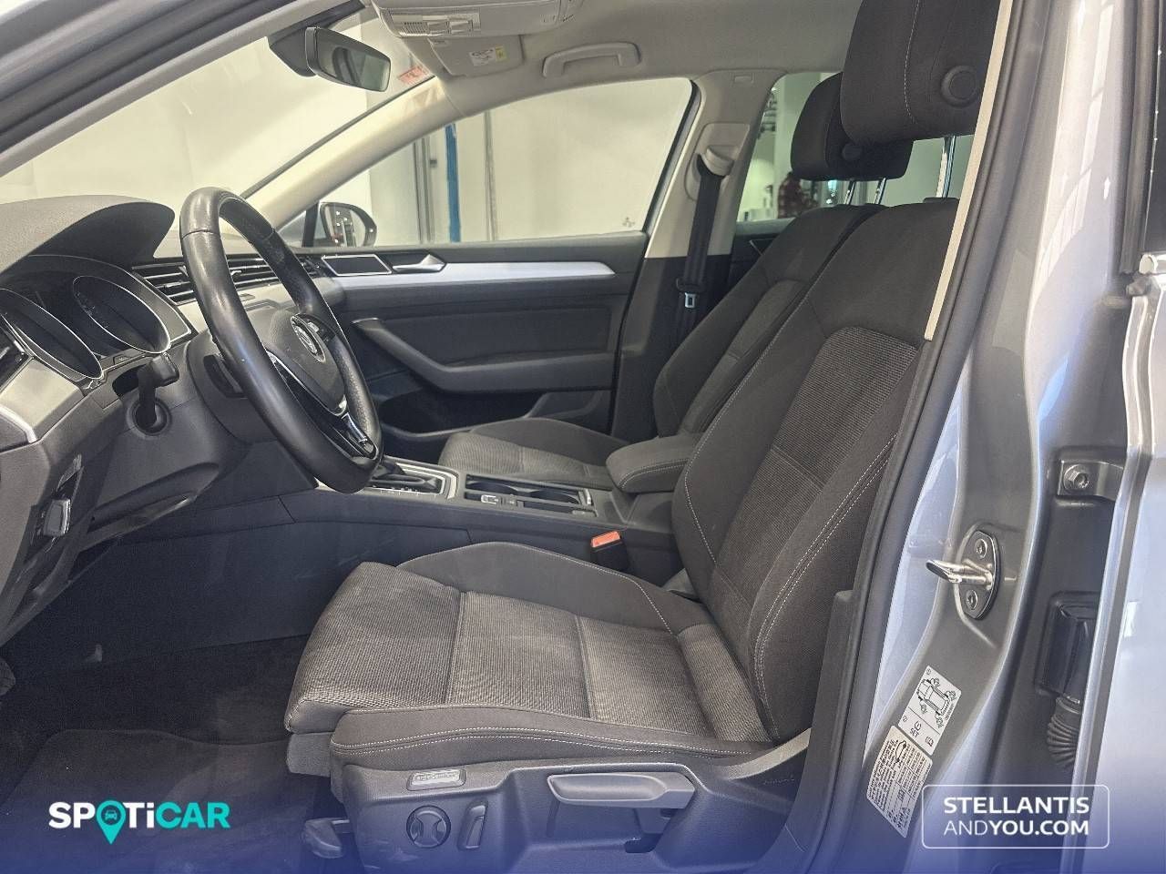 Volkswagen Passat   2.0 TDI 110kW (150CV) DSG Advance - Foto 10