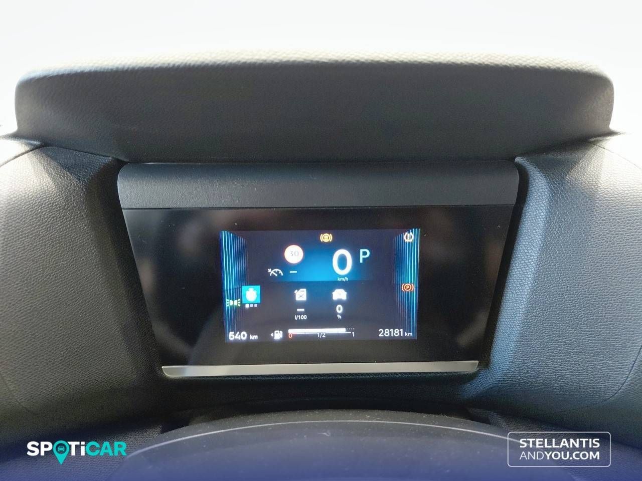 Citroën C4  Hybrid 145 ë-DCS6 Plus - Foto 18