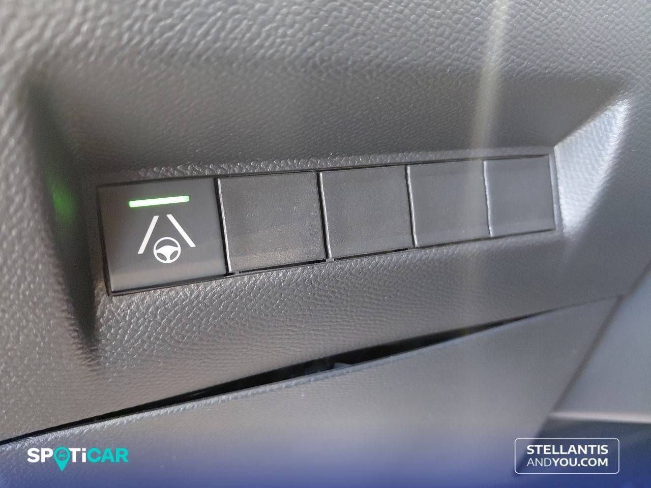 Peugeot 2008  N2008  Hybrid 145 eDCS6 GT - Foto 16