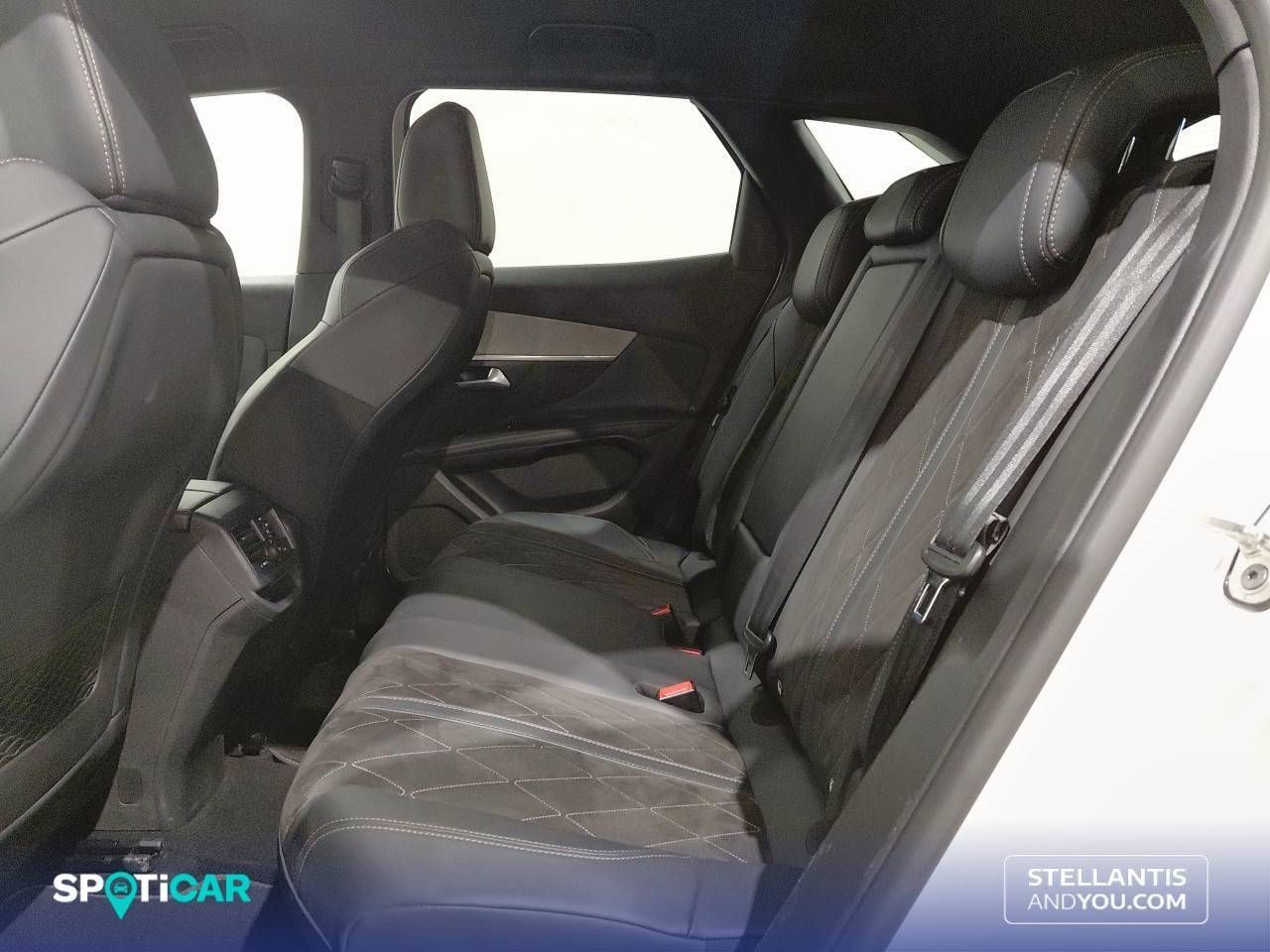 Peugeot 3008  2.0BLUEHDI 133KW (180CV)  AUTO S&S GT - Foto 11