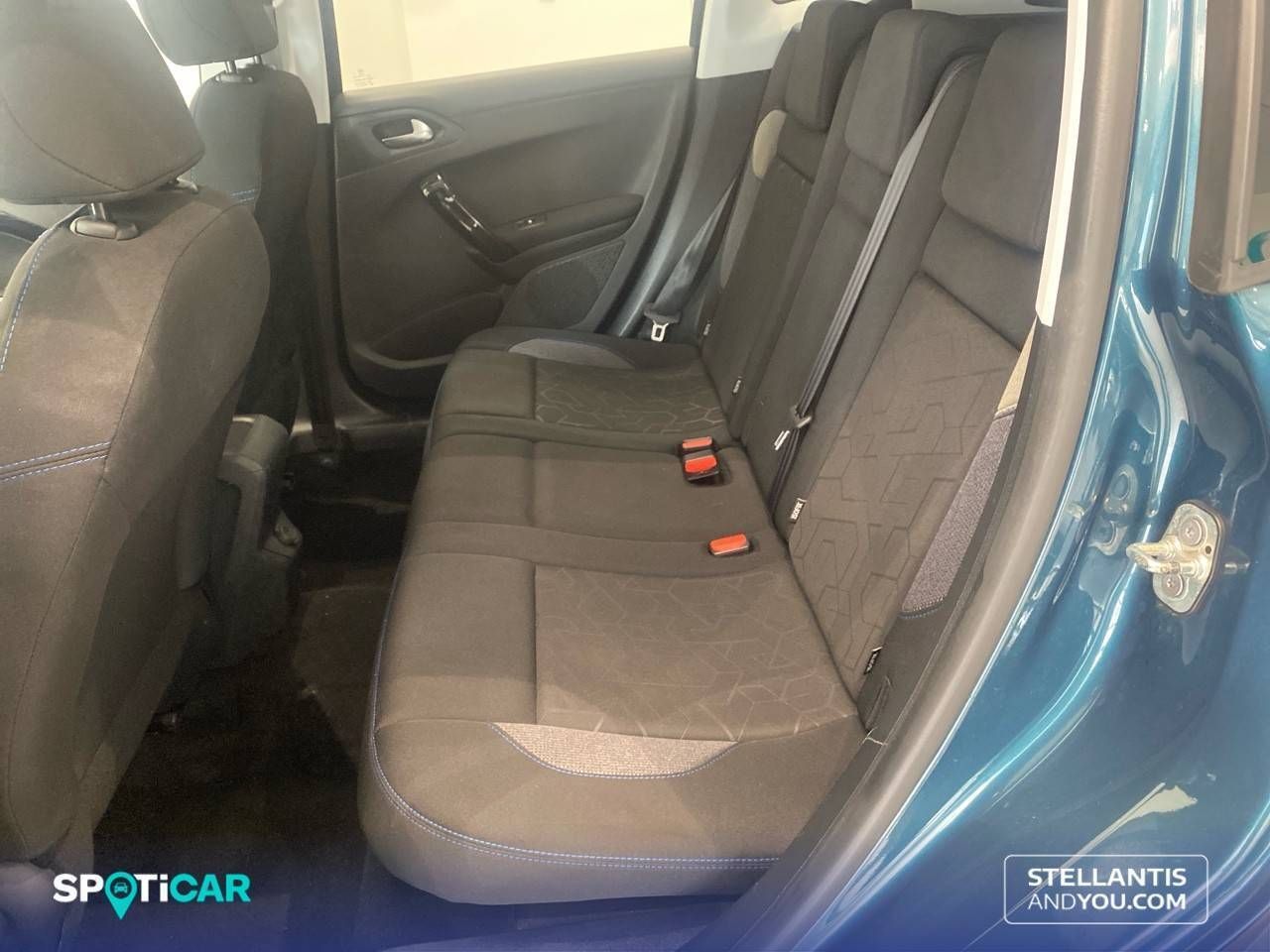 Peugeot 2008   PureTech 110 S&S 6 Vel. MAN Signature - Foto 11