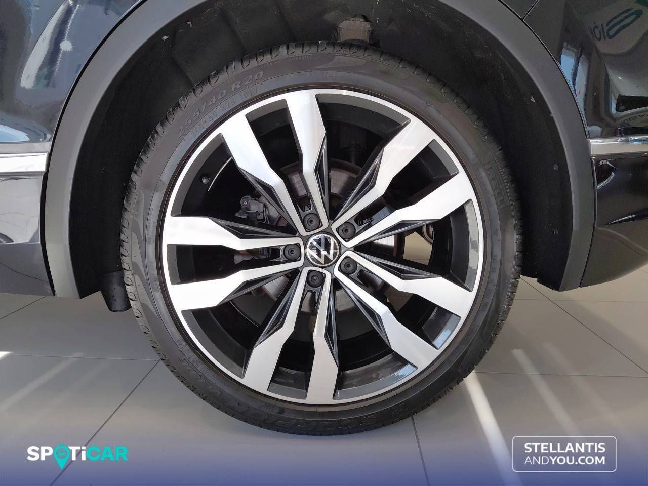 Volkswagen Tiguan   2.0 TDI 110kW (150CV) DSG R-Line - Foto 12