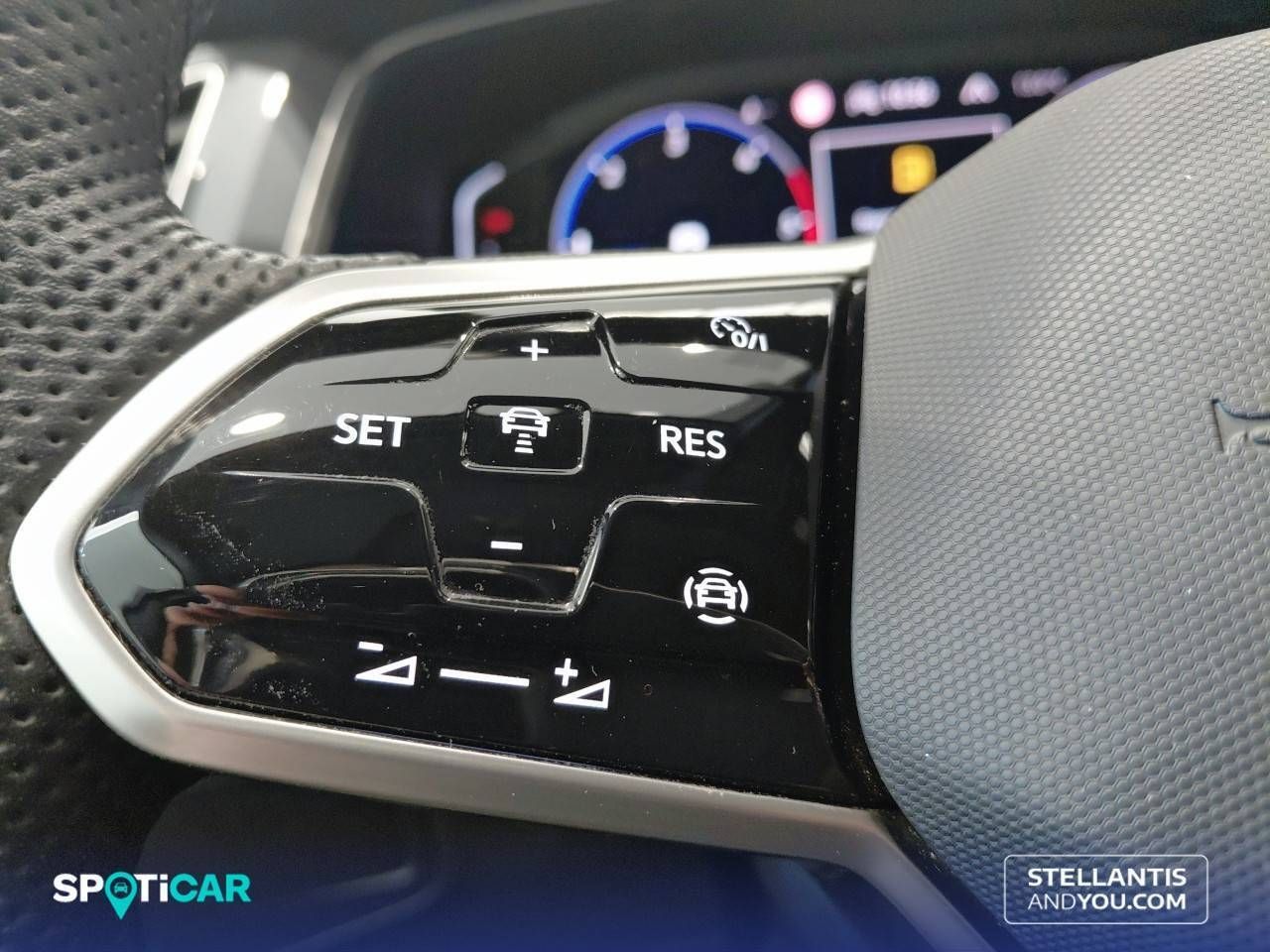 Volkswagen Tiguan   2.0 TDI 110kW (150CV) DSG R-Line - Foto 19