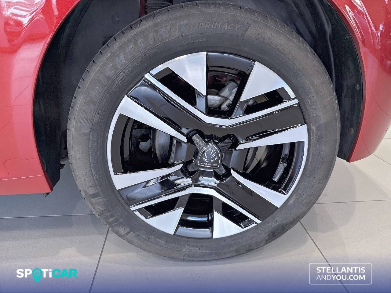 Peugeot 208   Puretech 100 Allure - Foto 12