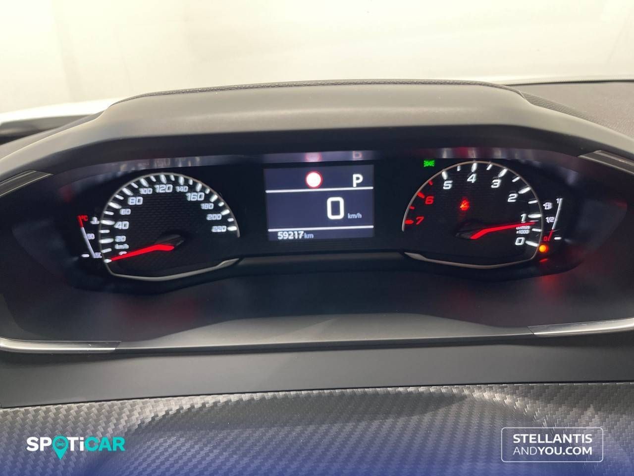 Peugeot 2008   BlueHDI 130 S&S EAT8 Allure - Foto 16
