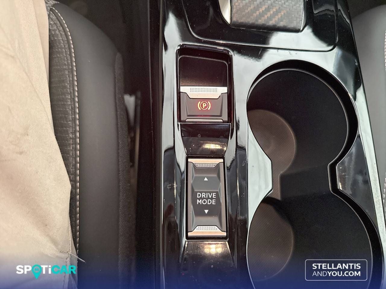 Peugeot 208   Eléctrico 156 (115 Kw) Allure - Foto 17