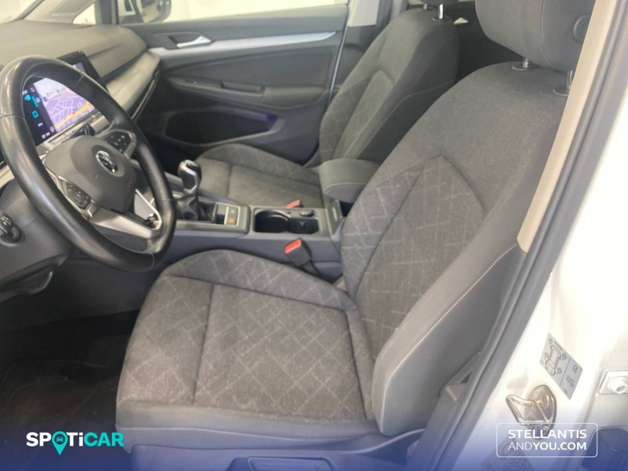 Volkswagen Golf   1.0 TSI 81kW (110CV) Life - Foto 10