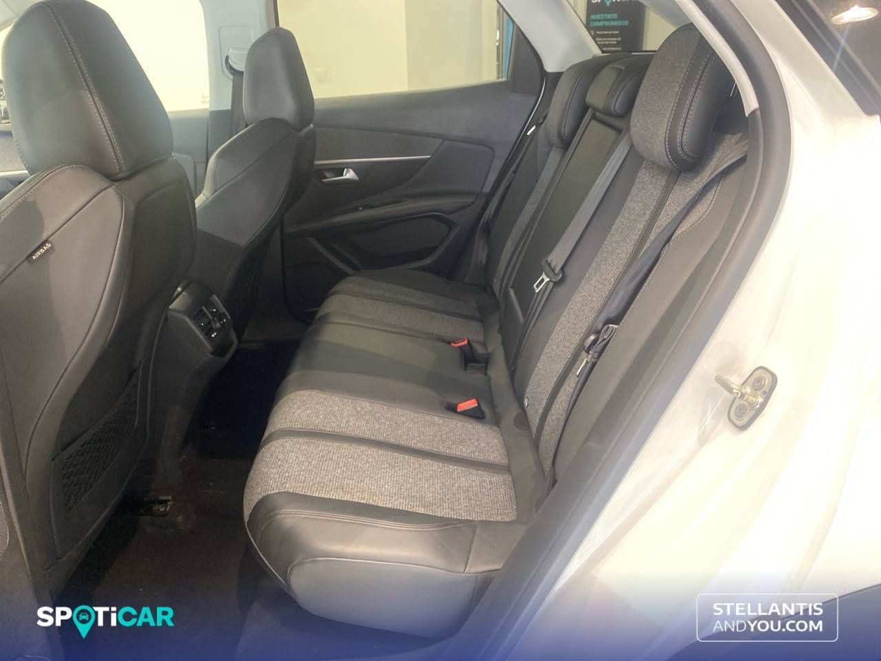 Peugeot 3008  1.5L BlueHDi 96kW (130CV) S&S Allure - Foto 11