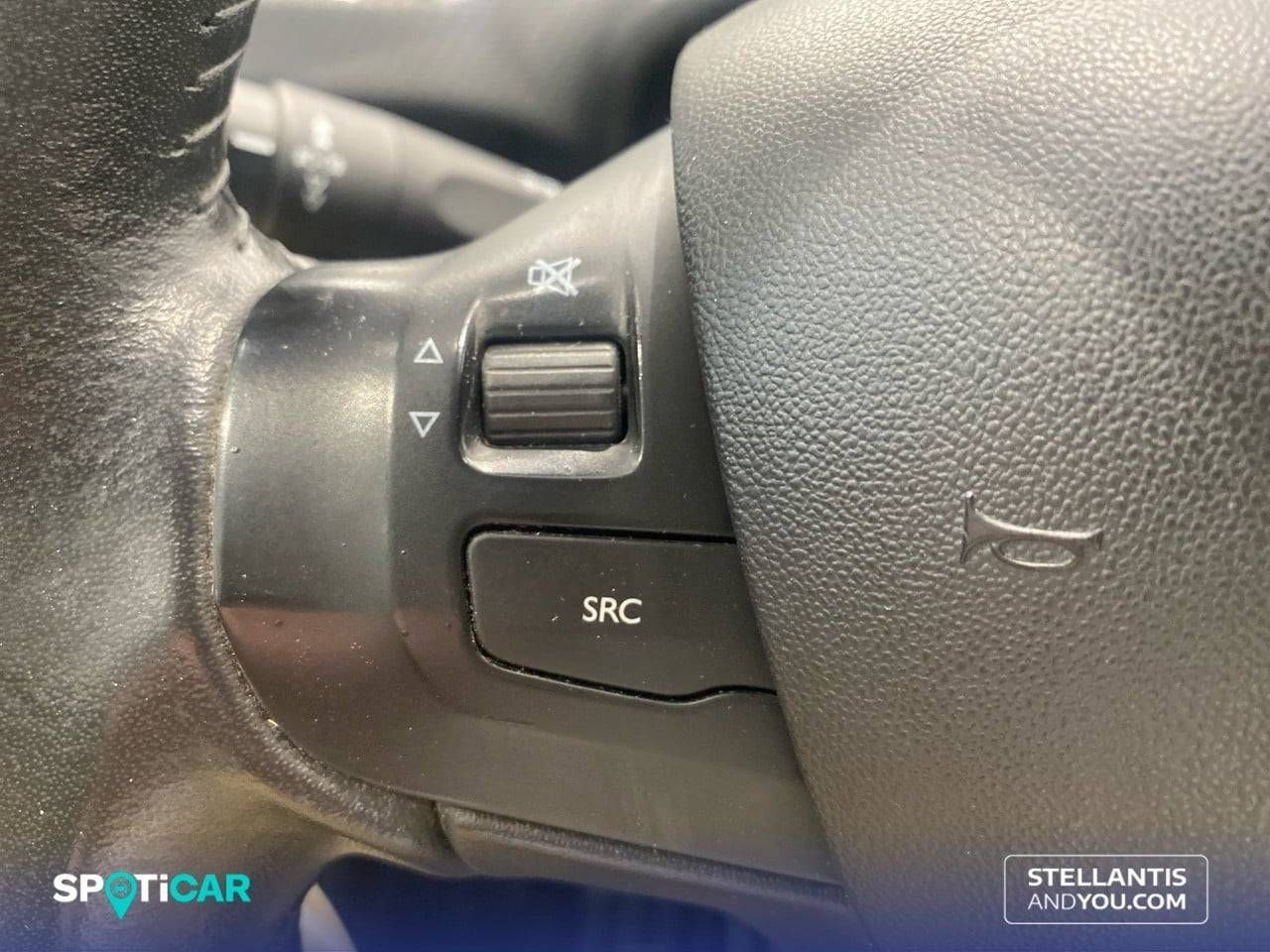 Peugeot 208  5P  1.6 BlueHDi 73KW (100CV) Style - Foto 22