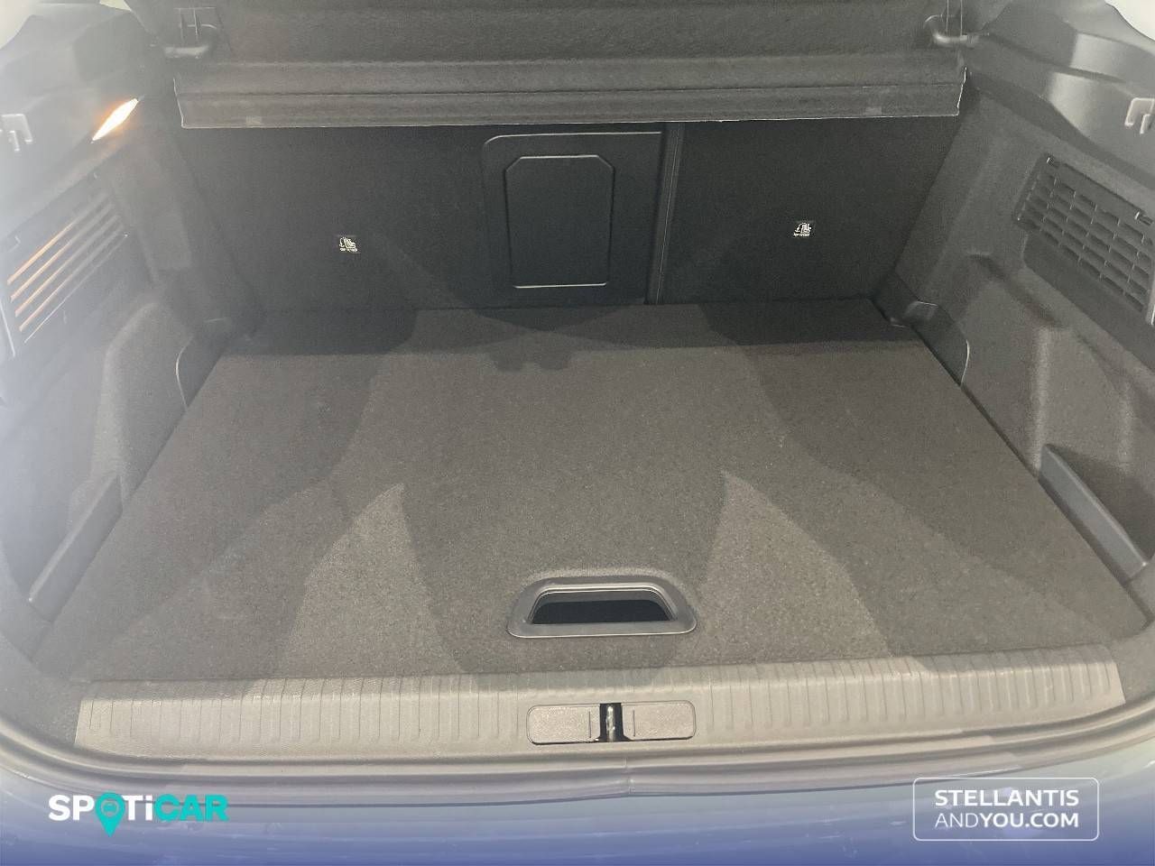 Citroën C4  Hybrid 145 ë-DCS6 Max - Foto 7