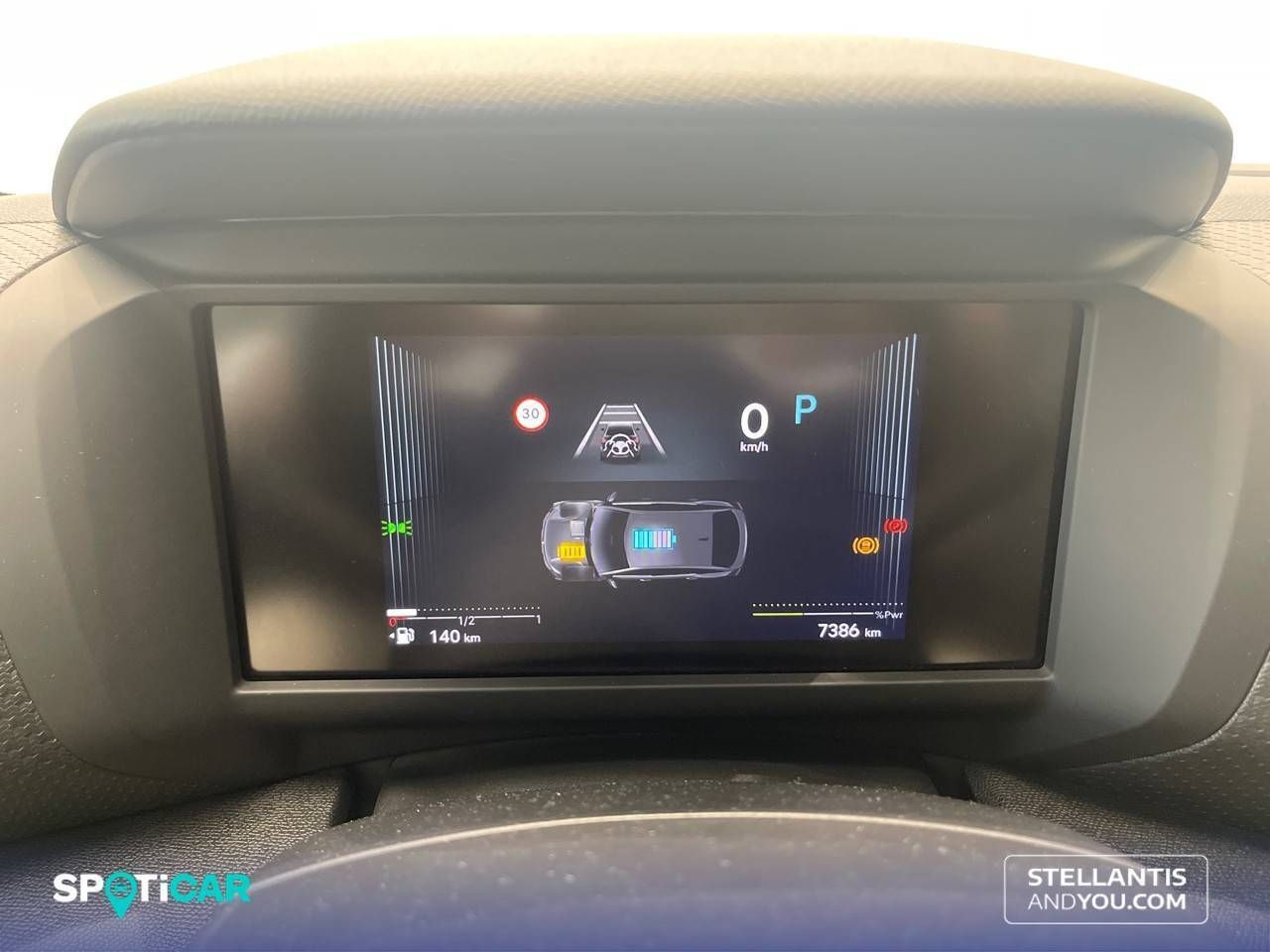Citroën C4  Hybrid 145 ë-DCS6 Max - Foto 14