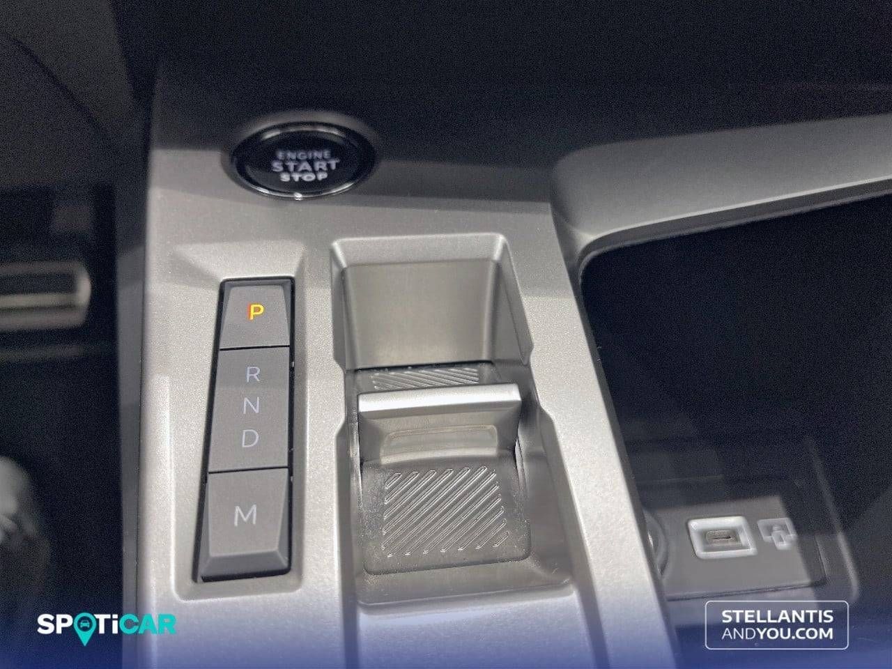Peugeot 308  5P  Hybrid 136 e-DCS6 GT - Foto 19
