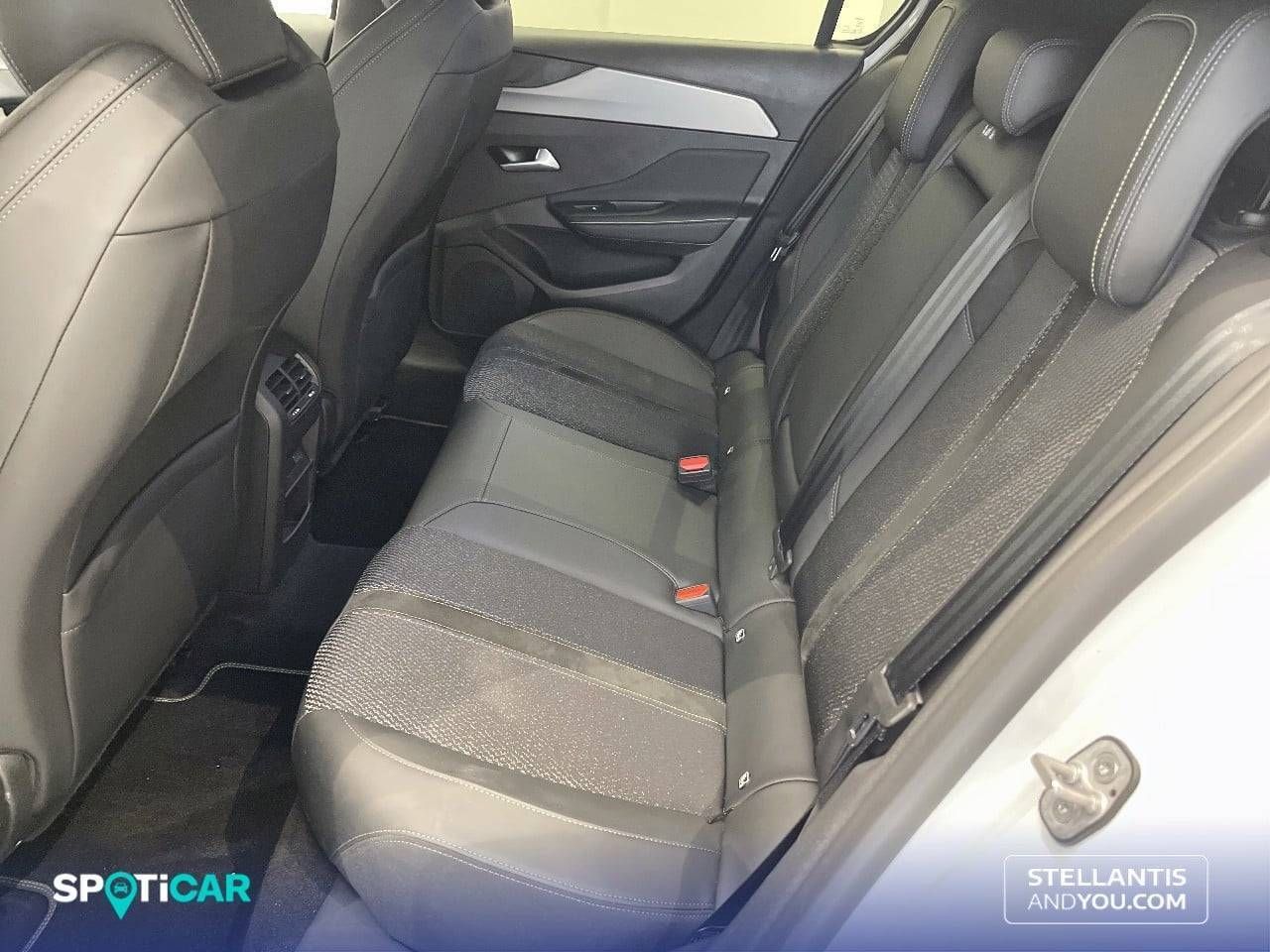 Peugeot 308  5P  Hybrid 136 e-DCS6 GT - Foto 11