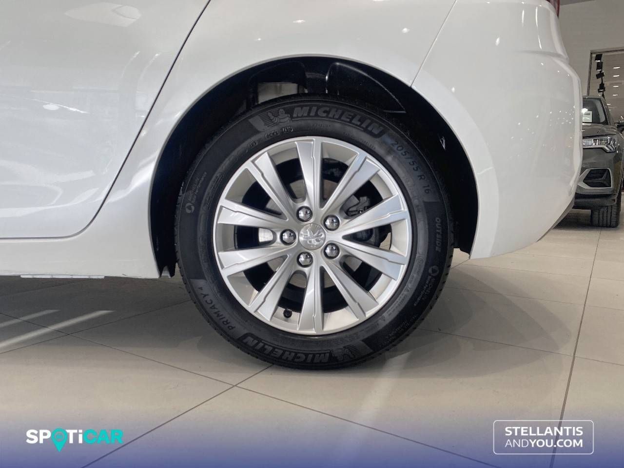 Peugeot 308  5p  PureTech 130 S&S EAT8 Style - Foto 12